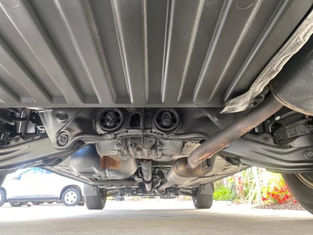 2007 Formal Black /Gray Honda Ridgeline RTL w/Leather 1 OWNER FL (2HJYK16557H) with an 3.5L SOHC PGM-FI 24-Valve VTEC V6 Engine engine, Automatic transmission, located at 4701 North Dixie Hwy, Pompano Beach, FL, 33064, (954) 422-2889, 26.240938, -80.123474 - OUR WEBPAGE FLORIDACARS1.COM HAS OVER 100 PHOTOS AND FREE CARFAX LINK 2007 HONDA RIDGELINE RTL 1 OWNER NEW $35,535 VIN: 2HJYK16557H543559 2 H J Y K 1 6 5 5 7 H 5 4 3 5 5 9 CREW PICKUP 3.5L V6 F SOHC 24V GASOLINE 21 MPG FRONT WHEEL DRIVE W/ 4X4 Features ABS Brakes Air Conditioning Alloy Wheels AM/FM - Photo#22