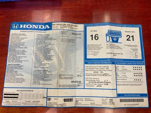 2007 Formal Black /Gray Honda Ridgeline RTL w/Leather 1 OWNER FL (2HJYK16557H) with an 3.5L SOHC PGM-FI 24-Valve VTEC V6 Engine engine, Automatic transmission, located at 4701 North Dixie Hwy, Pompano Beach, FL, 33064, (954) 422-2889, 26.240938, -80.123474 - OUR WEBPAGE FLORIDACARS1.COM HAS OVER 100 PHOTOS AND FREE CARFAX LINK 2007 HONDA RIDGELINE RTL 1 OWNER NEW $35,535 VIN: 2HJYK16557H543559 2 H J Y K 1 6 5 5 7 H 5 4 3 5 5 9 CREW PICKUP 3.5L V6 F SOHC 24V GASOLINE 21 MPG FRONT WHEEL DRIVE W/ 4X4 Features ABS Brakes Air Conditioning Alloy Wheels AM/FM - Photo#24
