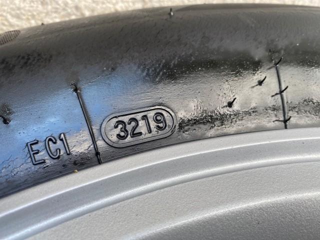 2007 Formal Black /Gray Honda Ridgeline RTL w/Leather 1 OWNER FL (2HJYK16557H) with an 3.5L SOHC PGM-FI 24-Valve VTEC V6 Engine engine, Automatic transmission, located at 4701 North Dixie Hwy, Pompano Beach, FL, 33064, (954) 422-2889, 26.240938, -80.123474 - OUR WEBPAGE FLORIDACARS1.COM HAS OVER 100 PHOTOS AND FREE CARFAX LINK 2007 HONDA RIDGELINE RTL 1 OWNER NEW $35,535 VIN: 2HJYK16557H543559 2 H J Y K 1 6 5 5 7 H 5 4 3 5 5 9 CREW PICKUP 3.5L V6 F SOHC 24V GASOLINE 21 MPG FRONT WHEEL DRIVE W/ 4X4 Features ABS Brakes Air Conditioning Alloy Wheels AM/FM - Photo#37