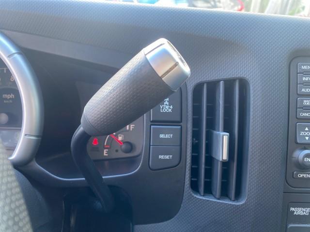 2007 Formal Black /Gray Honda Ridgeline RTL w/Leather 1 OWNER FL (2HJYK16557H) with an 3.5L SOHC PGM-FI 24-Valve VTEC V6 Engine engine, Automatic transmission, located at 4701 North Dixie Hwy, Pompano Beach, FL, 33064, (954) 422-2889, 26.240938, -80.123474 - OUR WEBPAGE FLORIDACARS1.COM HAS OVER 100 PHOTOS AND FREE CARFAX LINK 2007 HONDA RIDGELINE RTL 1 OWNER NEW $35,535 VIN: 2HJYK16557H543559 2 H J Y K 1 6 5 5 7 H 5 4 3 5 5 9 CREW PICKUP 3.5L V6 F SOHC 24V GASOLINE 21 MPG FRONT WHEEL DRIVE W/ 4X4 Features ABS Brakes Air Conditioning Alloy Wheels AM/FM - Photo#58