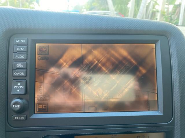 2007 Formal Black /Gray Honda Ridgeline RTL w/Leather 1 OWNER FL (2HJYK16557H) with an 3.5L SOHC PGM-FI 24-Valve VTEC V6 Engine engine, Automatic transmission, located at 4701 North Dixie Hwy, Pompano Beach, FL, 33064, (954) 422-2889, 26.240938, -80.123474 - OUR WEBPAGE FLORIDACARS1.COM HAS OVER 100 PHOTOS AND FREE CARFAX LINK 2007 HONDA RIDGELINE RTL 1 OWNER NEW $35,535 VIN: 2HJYK16557H543559 2 H J Y K 1 6 5 5 7 H 5 4 3 5 5 9 CREW PICKUP 3.5L V6 F SOHC 24V GASOLINE 21 MPG FRONT WHEEL DRIVE W/ 4X4 Features ABS Brakes Air Conditioning Alloy Wheels AM/FM - Photo#61