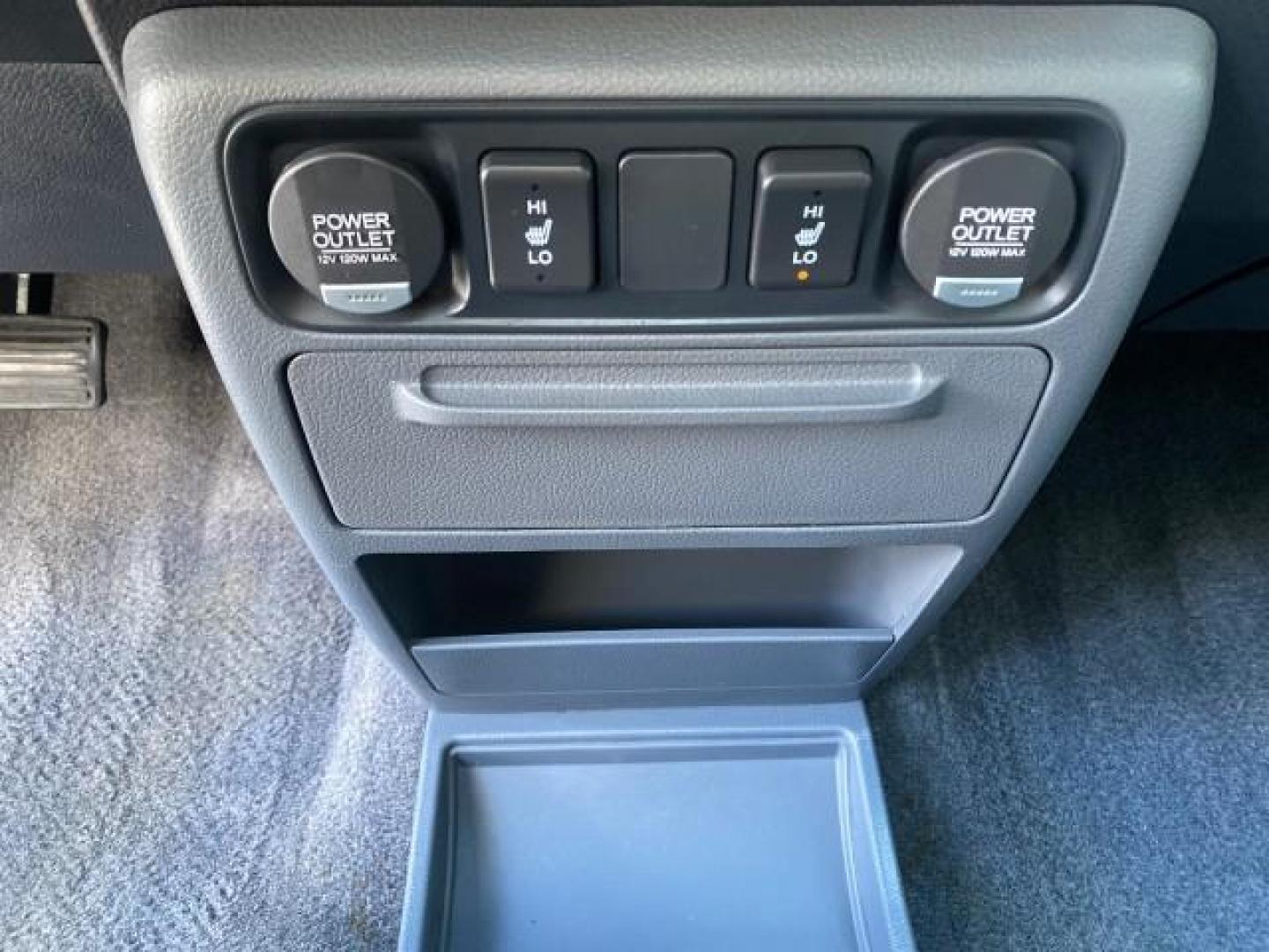 2007 Formal Black /Gray Honda Ridgeline RTL w/Leather 1 OWNER FL (2HJYK16557H) with an 3.5L SOHC PGM-FI 24-Valve VTEC V6 Engine engine, Automatic transmission, located at 4701 North Dixie Hwy, Pompano Beach, FL, 33064, (954) 422-2889, 26.240938, -80.123474 - OUR WEBPAGE FLORIDACARS1.COM HAS OVER 100 PHOTOS AND FREE CARFAX LINK 2007 HONDA RIDGELINE RTL 1 OWNER NEW $35,535 VIN: 2HJYK16557H543559 2 H J Y K 1 6 5 5 7 H 5 4 3 5 5 9 CREW PICKUP 3.5L V6 F SOHC 24V GASOLINE 21 MPG FRONT WHEEL DRIVE W/ 4X4 Features ABS Brakes Air Conditioning Alloy Wheels AM/FM - Photo#63