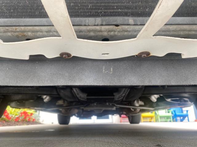 1999 Vibrant White /Lt/Med Parchment Ford Crown Victoria LX LOW MILES 61,537 (2FAFP74W6XX) with an 4.6L SMPI V8 Engine engine, Automatic transmission, located at 4701 North Dixie Hwy, Pompano Beach, FL, 33064, (954) 422-2889, 26.240938, -80.123474 - OUR WEBPAGE FLORIDACARS1.COM HAS OVER 100 PHOTOS AND FREE CARFAX LINK 1999 FORD CROWN VICTORIA LX VIN: 2FAFP74W6XX154498 2 F A F P 7 4 W 6 X X 1 5 4 4 9 8 SEDAN 4 DR 4.6L V8 F GASOLINE 26 MPG REAR WHEEL DRIVE Features ABS Brakes Air Conditioning AM/FM Stereo Automatic Transmission Cassette Player CD - Photo#21