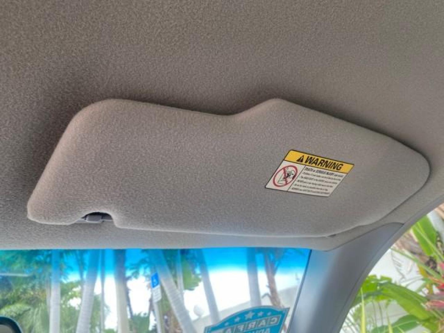 1999 Vibrant White /Lt/Med Parchment Ford Crown Victoria LX LOW MILES 61,537 (2FAFP74W6XX) with an 4.6L SMPI V8 Engine engine, Automatic transmission, located at 4701 North Dixie Hwy, Pompano Beach, FL, 33064, (954) 422-2889, 26.240938, -80.123474 - OUR WEBPAGE FLORIDACARS1.COM HAS OVER 100 PHOTOS AND FREE CARFAX LINK 1999 FORD CROWN VICTORIA LX VIN: 2FAFP74W6XX154498 2 F A F P 7 4 W 6 X X 1 5 4 4 9 8 SEDAN 4 DR 4.6L V8 F GASOLINE 26 MPG REAR WHEEL DRIVE Features ABS Brakes Air Conditioning AM/FM Stereo Automatic Transmission Cassette Player CD - Photo#66