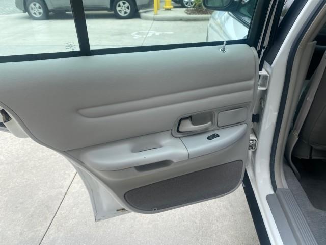 1999 Vibrant White /Lt/Med Parchment Ford Crown Victoria LX LOW MILES 61,537 (2FAFP74W6XX) with an 4.6L SMPI V8 Engine engine, Automatic transmission, located at 4701 North Dixie Hwy, Pompano Beach, FL, 33064, (954) 422-2889, 26.240938, -80.123474 - OUR WEBPAGE FLORIDACARS1.COM HAS OVER 100 PHOTOS AND FREE CARFAX LINK 1999 FORD CROWN VICTORIA LX VIN: 2FAFP74W6XX154498 2 F A F P 7 4 W 6 X X 1 5 4 4 9 8 SEDAN 4 DR 4.6L V8 F GASOLINE 26 MPG REAR WHEEL DRIVE Features ABS Brakes Air Conditioning AM/FM Stereo Automatic Transmission Cassette Player CD - Photo#71