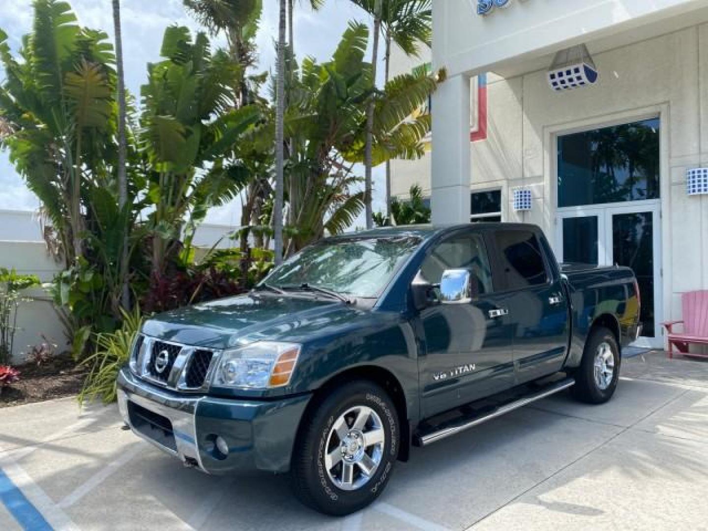 2007 Majestic Blue /Graphite/Titanium Nissan Titan LE 1 OWNER LOW MILES 39,670 CREW CAB (1N6BA07A67N) with an 5.6L DOHC 32-Valve V8 FFV Engine engine, Automatic transmission, located at 4701 North Dixie Hwy, Pompano Beach, FL, 33064, (954) 422-2889, 26.240938, -80.123474 - OUR WEBPAGE FLORIDACARS1.COM HAS OVER 100 PHOTOS AND FREE CARFAX LINK 2007 NISSAN TITAN LE FFV 1 OWNER CREW CAB LEATHER VIN: 1N6BA07A67N215171 1 N 6 B A 0 7 A 6 7 N 2 1 5 1 7 1 CREW PICKUP 5.6L V8 F DOHC 32V FLEX FUEL 19 MPG REAR WHEEL DRIVE Features ABS Brakes Air Conditioning Alloy Wheels AM/FM St - Photo#28