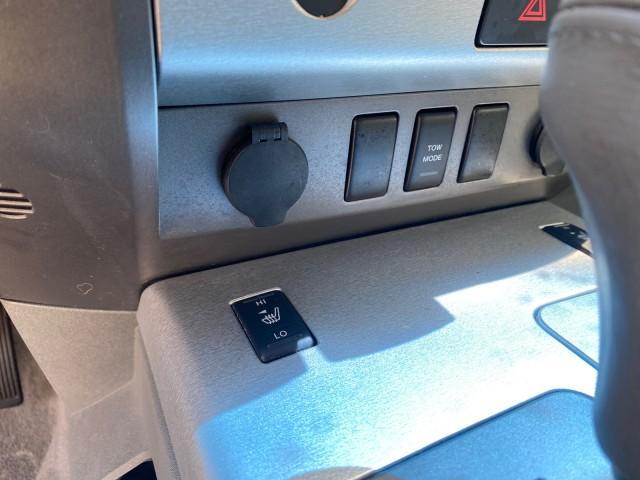 2007 Majestic Blue /Graphite/Titanium Nissan Titan LE 1 OWNER LOW MILES 39,670 CREW CAB (1N6BA07A67N) with an 5.6L DOHC 32-Valve V8 FFV Engine engine, Automatic transmission, located at 4701 North Dixie Hwy, Pompano Beach, FL, 33064, (954) 422-2889, 26.240938, -80.123474 - OUR WEBPAGE FLORIDACARS1.COM HAS OVER 100 PHOTOS AND FREE CARFAX LINK 2007 NISSAN TITAN LE FFV 1 OWNER CREW CAB LEATHER VIN: 1N6BA07A67N215171 1 N 6 B A 0 7 A 6 7 N 2 1 5 1 7 1 CREW PICKUP 5.6L V8 F DOHC 32V FLEX FUEL 19 MPG REAR WHEEL DRIVE Features ABS Brakes Air Conditioning Alloy Wheels AM/FM St - Photo#63