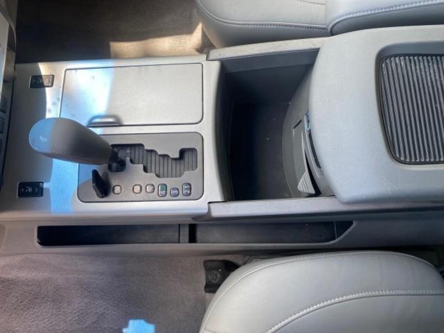 2007 Majestic Blue /Graphite/Titanium Nissan Titan LE 1 OWNER LOW MILES 39,670 CREW CAB (1N6BA07A67N) with an 5.6L DOHC 32-Valve V8 FFV Engine engine, Automatic transmission, located at 4701 North Dixie Hwy, Pompano Beach, FL, 33064, (954) 422-2889, 26.240938, -80.123474 - OUR WEBPAGE FLORIDACARS1.COM HAS OVER 100 PHOTOS AND FREE CARFAX LINK 2007 NISSAN TITAN LE FFV 1 OWNER CREW CAB LEATHER VIN: 1N6BA07A67N215171 1 N 6 B A 0 7 A 6 7 N 2 1 5 1 7 1 CREW PICKUP 5.6L V8 F DOHC 32V FLEX FUEL 19 MPG REAR WHEEL DRIVE Features ABS Brakes Air Conditioning Alloy Wheels AM/FM St - Photo#66