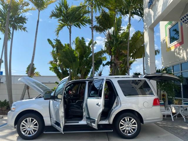 2010 Sterling Gray Metallic /Charcoal Black Lincoln Navigator LOW MILES 49,245 NAV SUNROOF (5LMJJ2H55AE) with an 5.4L SOHC 24-Valve V8 FFV Engine engine, Automatic transmission, located at 4701 North Dixie Hwy, Pompano Beach, FL, 33064, (954) 422-2889, 26.240938, -80.123474 - OUR WEBPAGE FLORIDACARS1.COM HAS OVER 100 PHOTOS AND FREE CARFAX LINK 2010 LINCOLN NAVIGATOR NAVIGATION SUNROOF THIRD ROW VIN: 5LMJJ2H55AEJ04008 5 L M J J 2 H 5 5 A E J 0 4 0 0 8 4 DOOR WAGON/SPORT UTILITY 5.4L V8 F SOHC 24V FLEX FUEL 20 MPG REAR WHEEL DRIVE Features 20 Inch Plus Wheels A/C Seat(s) - Photo#8