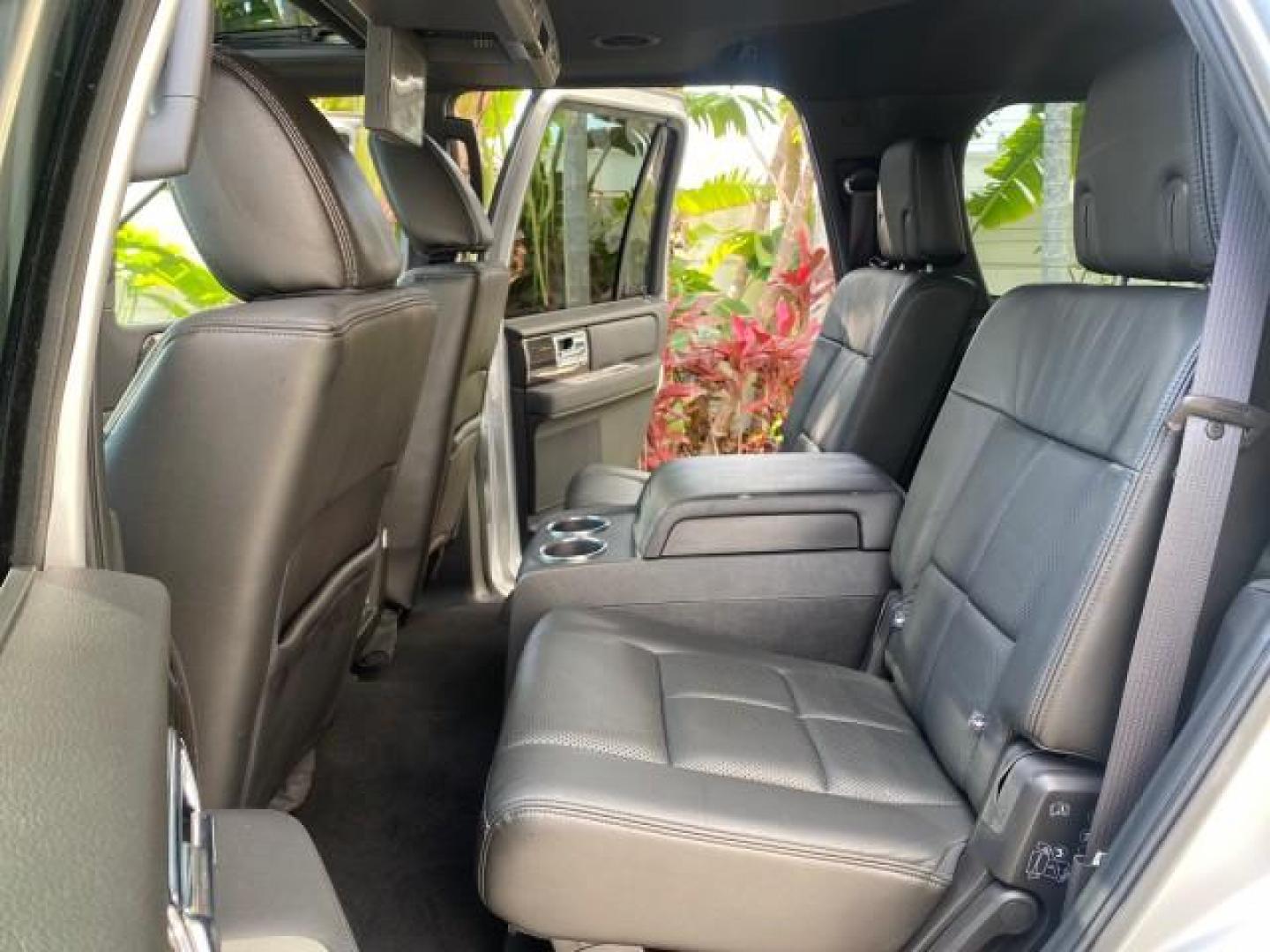 2010 Sterling Gray Metallic /Charcoal Black Lincoln Navigator LOW MILES 49,245 NAV SUNROOF (5LMJJ2H55AE) with an 5.4L SOHC 24-Valve V8 FFV Engine engine, Automatic transmission, located at 4701 North Dixie Hwy, Pompano Beach, FL, 33064, (954) 422-2889, 26.240938, -80.123474 - OUR WEBPAGE FLORIDACARS1.COM HAS OVER 100 PHOTOS AND FREE CARFAX LINK 2010 LINCOLN NAVIGATOR NAVIGATION SUNROOF THIRD ROW VIN: 5LMJJ2H55AEJ04008 5 L M J J 2 H 5 5 A E J 0 4 0 0 8 4 DOOR WAGON/SPORT UTILITY 5.4L V8 F SOHC 24V FLEX FUEL 20 MPG REAR WHEEL DRIVE Features 20 Inch Plus Wheels A/C Seat(s) - Photo#14