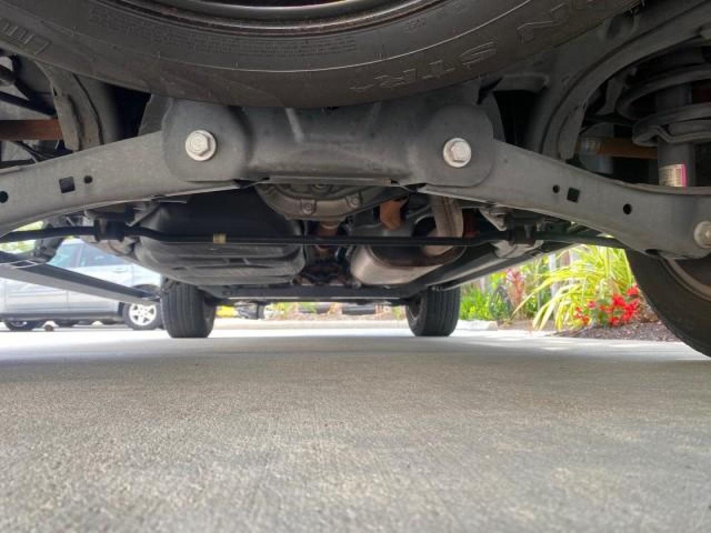 2010 Sterling Gray Metallic /Charcoal Black Lincoln Navigator LOW MILES 49,245 NAV SUNROOF (5LMJJ2H55AE) with an 5.4L SOHC 24-Valve V8 FFV Engine engine, Automatic transmission, located at 4701 North Dixie Hwy, Pompano Beach, FL, 33064, (954) 422-2889, 26.240938, -80.123474 - OUR WEBPAGE FLORIDACARS1.COM HAS OVER 100 PHOTOS AND FREE CARFAX LINK 2010 LINCOLN NAVIGATOR NAVIGATION SUNROOF THIRD ROW VIN: 5LMJJ2H55AEJ04008 5 L M J J 2 H 5 5 A E J 0 4 0 0 8 4 DOOR WAGON/SPORT UTILITY 5.4L V8 F SOHC 24V FLEX FUEL 20 MPG REAR WHEEL DRIVE Features 20 Inch Plus Wheels A/C Seat(s) - Photo#22