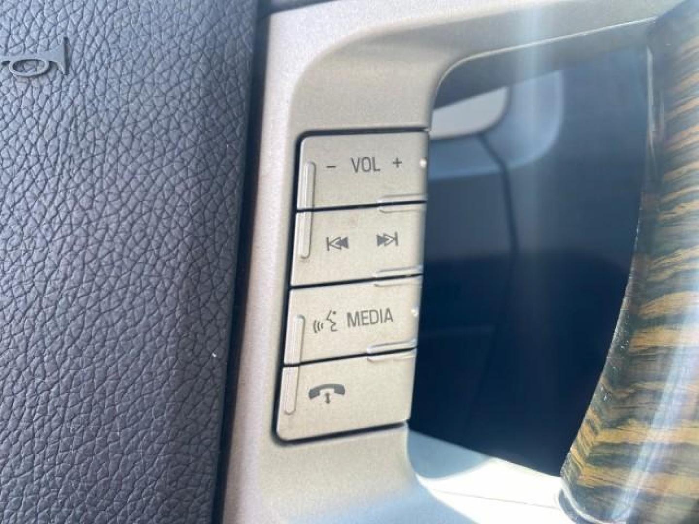 2010 Sterling Gray Metallic /Charcoal Black Lincoln Navigator LOW MILES 49,245 NAV SUNROOF (5LMJJ2H55AE) with an 5.4L SOHC 24-Valve V8 FFV Engine engine, Automatic transmission, located at 4701 North Dixie Hwy, Pompano Beach, FL, 33064, (954) 422-2889, 26.240938, -80.123474 - OUR WEBPAGE FLORIDACARS1.COM HAS OVER 100 PHOTOS AND FREE CARFAX LINK 2010 LINCOLN NAVIGATOR NAVIGATION SUNROOF THIRD ROW VIN: 5LMJJ2H55AEJ04008 5 L M J J 2 H 5 5 A E J 0 4 0 0 8 4 DOOR WAGON/SPORT UTILITY 5.4L V8 F SOHC 24V FLEX FUEL 20 MPG REAR WHEEL DRIVE Features 20 Inch Plus Wheels A/C Seat(s) - Photo#52