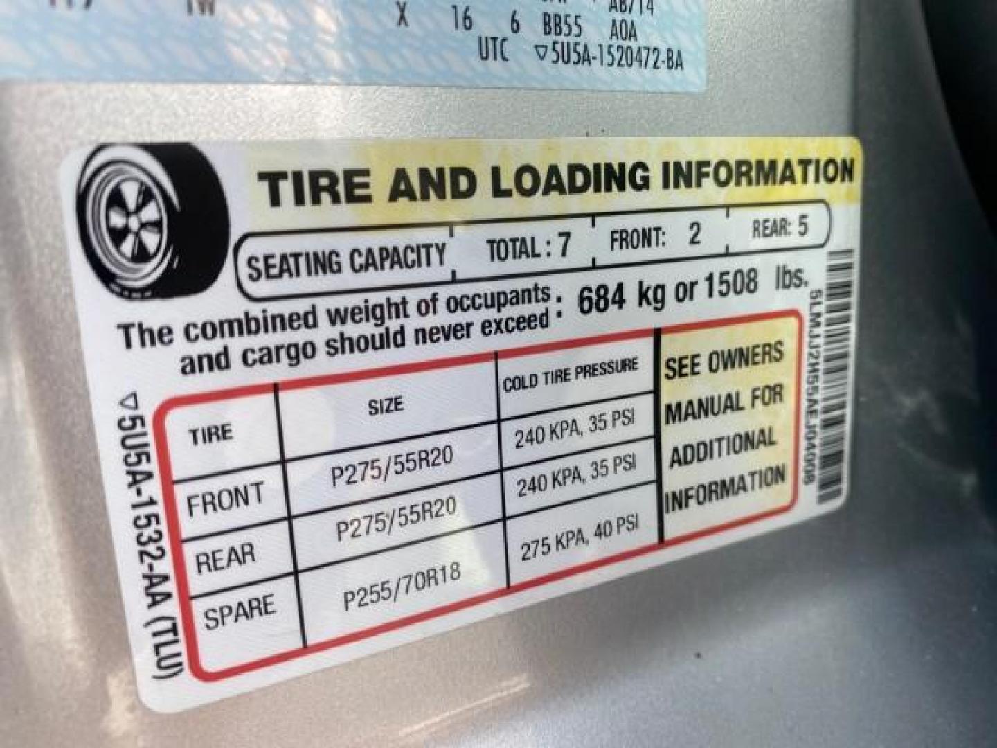 2010 Sterling Gray Metallic /Charcoal Black Lincoln Navigator LOW MILES 49,245 NAV SUNROOF (5LMJJ2H55AE) with an 5.4L SOHC 24-Valve V8 FFV Engine engine, Automatic transmission, located at 4701 North Dixie Hwy, Pompano Beach, FL, 33064, (954) 422-2889, 26.240938, -80.123474 - OUR WEBPAGE FLORIDACARS1.COM HAS OVER 100 PHOTOS AND FREE CARFAX LINK 2010 LINCOLN NAVIGATOR NAVIGATION SUNROOF THIRD ROW VIN: 5LMJJ2H55AEJ04008 5 L M J J 2 H 5 5 A E J 0 4 0 0 8 4 DOOR WAGON/SPORT UTILITY 5.4L V8 F SOHC 24V FLEX FUEL 20 MPG REAR WHEEL DRIVE Features 20 Inch Plus Wheels A/C Seat(s) - Photo#75