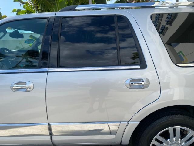 2010 Sterling Gray Metallic /Charcoal Black Lincoln Navigator LOW MILES 49,245 NAV SUNROOF (5LMJJ2H55AE) with an 5.4L SOHC 24-Valve V8 FFV Engine engine, Automatic transmission, located at 4701 North Dixie Hwy, Pompano Beach, FL, 33064, (954) 422-2889, 26.240938, -80.123474 - OUR WEBPAGE FLORIDACARS1.COM HAS OVER 100 PHOTOS AND FREE CARFAX LINK 2010 LINCOLN NAVIGATOR NAVIGATION SUNROOF THIRD ROW VIN: 5LMJJ2H55AEJ04008 5 L M J J 2 H 5 5 A E J 0 4 0 0 8 4 DOOR WAGON/SPORT UTILITY 5.4L V8 F SOHC 24V FLEX FUEL 20 MPG REAR WHEEL DRIVE Features 20 Inch Plus Wheels A/C Seat(s) - Photo#76