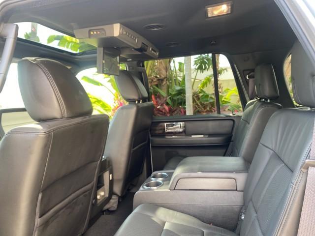 2010 Sterling Gray Metallic /Charcoal Black Lincoln Navigator LOW MILES 49,245 NAV SUNROOF (5LMJJ2H55AE) with an 5.4L SOHC 24-Valve V8 FFV Engine engine, Automatic transmission, located at 4701 North Dixie Hwy, Pompano Beach, FL, 33064, (954) 422-2889, 26.240938, -80.123474 - OUR WEBPAGE FLORIDACARS1.COM HAS OVER 100 PHOTOS AND FREE CARFAX LINK 2010 LINCOLN NAVIGATOR NAVIGATION SUNROOF THIRD ROW VIN: 5LMJJ2H55AEJ04008 5 L M J J 2 H 5 5 A E J 0 4 0 0 8 4 DOOR WAGON/SPORT UTILITY 5.4L V8 F SOHC 24V FLEX FUEL 20 MPG REAR WHEEL DRIVE Features 20 Inch Plus Wheels A/C Seat(s) - Photo#81