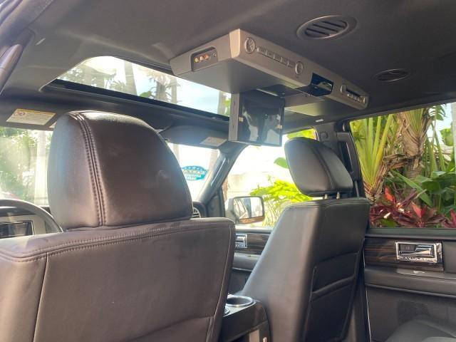 2010 Sterling Gray Metallic /Charcoal Black Lincoln Navigator LOW MILES 49,245 NAV SUNROOF (5LMJJ2H55AE) with an 5.4L SOHC 24-Valve V8 FFV Engine engine, Automatic transmission, located at 4701 North Dixie Hwy, Pompano Beach, FL, 33064, (954) 422-2889, 26.240938, -80.123474 - OUR WEBPAGE FLORIDACARS1.COM HAS OVER 100 PHOTOS AND FREE CARFAX LINK 2010 LINCOLN NAVIGATOR NAVIGATION SUNROOF THIRD ROW VIN: 5LMJJ2H55AEJ04008 5 L M J J 2 H 5 5 A E J 0 4 0 0 8 4 DOOR WAGON/SPORT UTILITY 5.4L V8 F SOHC 24V FLEX FUEL 20 MPG REAR WHEEL DRIVE Features 20 Inch Plus Wheels A/C Seat(s) - Photo#84