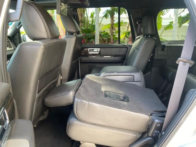 2010 Sterling Gray Metallic /Charcoal Black Lincoln Navigator LOW MILES 49,245 NAV SUNROOF (5LMJJ2H55AE) with an 5.4L SOHC 24-Valve V8 FFV Engine engine, Automatic transmission, located at 4701 North Dixie Hwy, Pompano Beach, FL, 33064, (954) 422-2889, 26.240938, -80.123474 - OUR WEBPAGE FLORIDACARS1.COM HAS OVER 100 PHOTOS AND FREE CARFAX LINK 2010 LINCOLN NAVIGATOR NAVIGATION SUNROOF THIRD ROW VIN: 5LMJJ2H55AEJ04008 5 L M J J 2 H 5 5 A E J 0 4 0 0 8 4 DOOR WAGON/SPORT UTILITY 5.4L V8 F SOHC 24V FLEX FUEL 20 MPG REAR WHEEL DRIVE Features 20 Inch Plus Wheels A/C Seat(s) - Photo#94