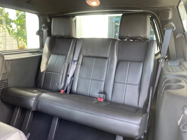 2010 Sterling Gray Metallic /Charcoal Black Lincoln Navigator LOW MILES 49,245 NAV SUNROOF (5LMJJ2H55AE) with an 5.4L SOHC 24-Valve V8 FFV Engine engine, Automatic transmission, located at 4701 North Dixie Hwy, Pompano Beach, FL, 33064, (954) 422-2889, 26.240938, -80.123474 - OUR WEBPAGE FLORIDACARS1.COM HAS OVER 100 PHOTOS AND FREE CARFAX LINK 2010 LINCOLN NAVIGATOR NAVIGATION SUNROOF THIRD ROW VIN: 5LMJJ2H55AEJ04008 5 L M J J 2 H 5 5 A E J 0 4 0 0 8 4 DOOR WAGON/SPORT UTILITY 5.4L V8 F SOHC 24V FLEX FUEL 20 MPG REAR WHEEL DRIVE Features 20 Inch Plus Wheels A/C Seat(s) - Photo#95
