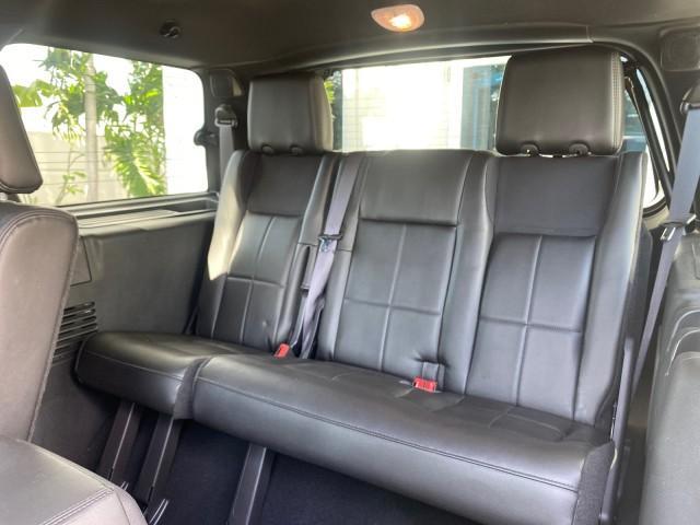 2010 Sterling Gray Metallic /Charcoal Black Lincoln Navigator LOW MILES 49,245 NAV SUNROOF (5LMJJ2H55AE) with an 5.4L SOHC 24-Valve V8 FFV Engine engine, Automatic transmission, located at 4701 North Dixie Hwy, Pompano Beach, FL, 33064, (954) 422-2889, 26.240938, -80.123474 - OUR WEBPAGE FLORIDACARS1.COM HAS OVER 100 PHOTOS AND FREE CARFAX LINK 2010 LINCOLN NAVIGATOR NAVIGATION SUNROOF THIRD ROW VIN: 5LMJJ2H55AEJ04008 5 L M J J 2 H 5 5 A E J 0 4 0 0 8 4 DOOR WAGON/SPORT UTILITY 5.4L V8 F SOHC 24V FLEX FUEL 20 MPG REAR WHEEL DRIVE Features 20 Inch Plus Wheels A/C Seat(s) - Photo#96