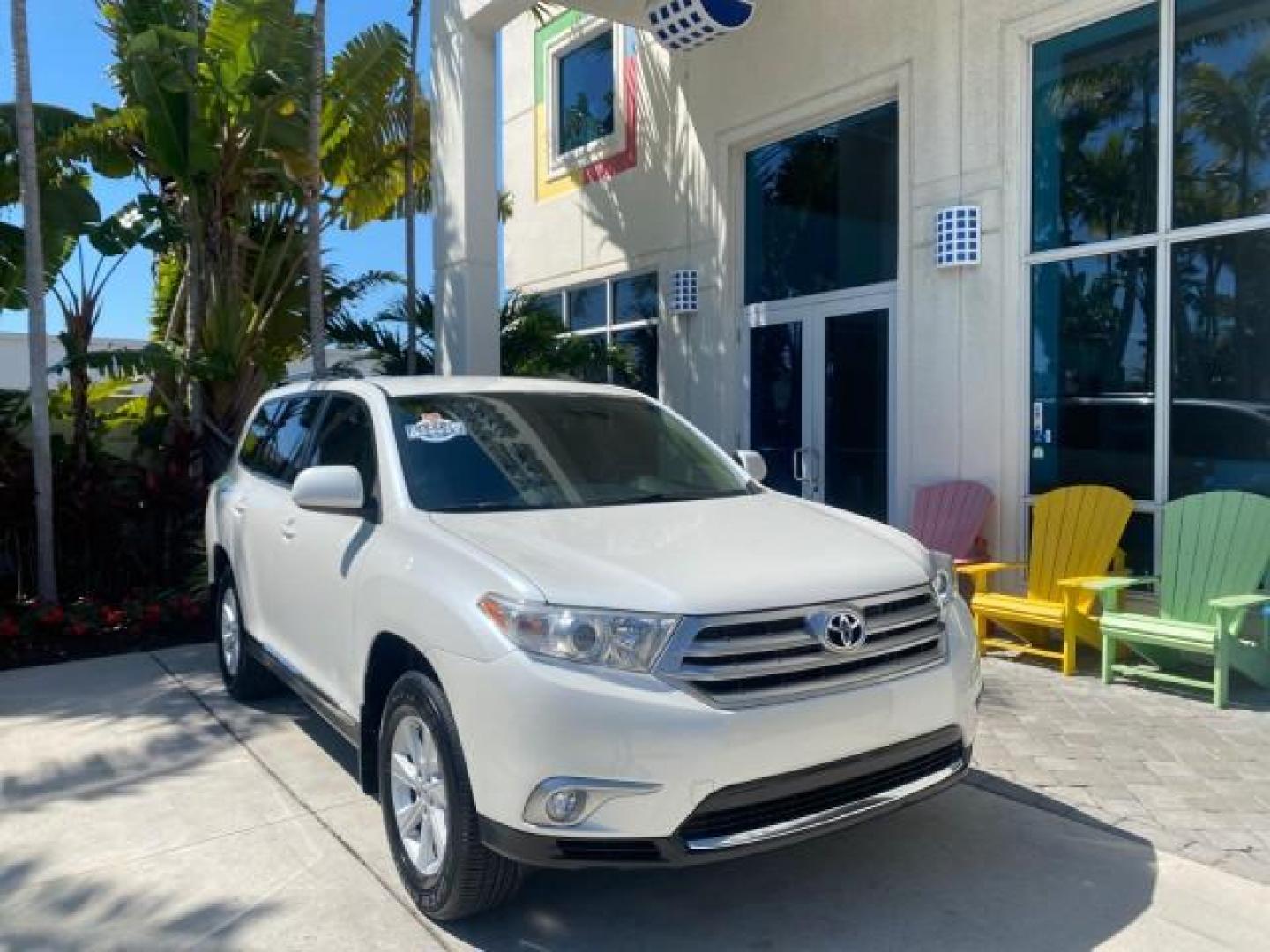 2013 Blizzard Pearl /Sand Beige Toyota Highlander Plus LOW MILES 42,200 1 OWNER (5TDZK3EH5DS) with an 3.5L DOHC 24-Valve VVT-i V6 Engine engine, Automatic transmission, located at 4701 North Dixie Hwy, Pompano Beach, FL, 33064, (954) 422-2889, 26.240938, -80.123474 - OUR WEBPAGE FLORIDACARS1.COM HAS OVER 100 PHOTOS AND FREE CARFAX LINK 2013 Toyota Highlander Plus 1 OWNER NEW $30,474 VIN: 5TDZK3EH5DS095210 4 Door Wagon/Sport Utility 3.5L V6 F DOHC 24V Gasoline Front Wheel Drive Features ABS Brakes Air Conditioning Alloy Wheels AM/FM Stereo Automatic Transmission - Photo#1