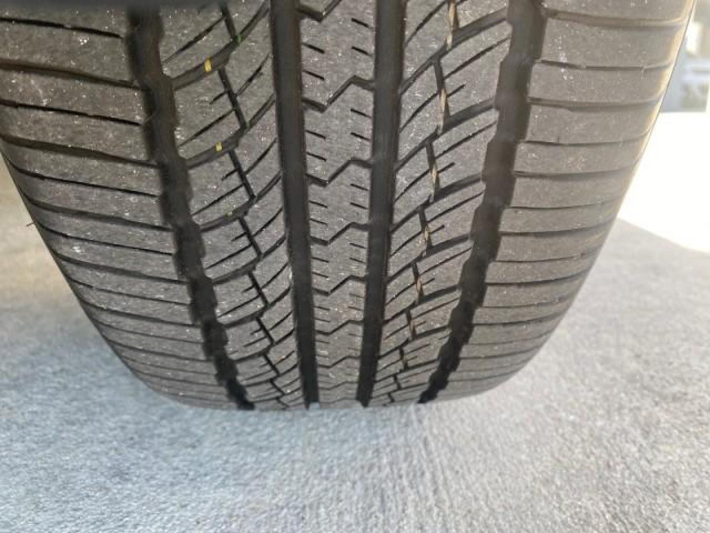 2013 Blizzard Pearl /Sand Beige Toyota Highlander Plus LOW MILES 42,200 1 OWNER (5TDZK3EH5DS) with an 3.5L DOHC 24-Valve VVT-i V6 Engine engine, Automatic transmission, located at 4701 North Dixie Hwy, Pompano Beach, FL, 33064, (954) 422-2889, 26.240938, -80.123474 - OUR WEBPAGE FLORIDACARS1.COM HAS OVER 100 PHOTOS AND FREE CARFAX LINK 2013 Toyota Highlander Plus 1 OWNER NEW $30,474 VIN: 5TDZK3EH5DS095210 4 Door Wagon/Sport Utility 3.5L V6 F DOHC 24V Gasoline Front Wheel Drive Features ABS Brakes Air Conditioning Alloy Wheels AM/FM Stereo Automatic Transmission - Photo#20