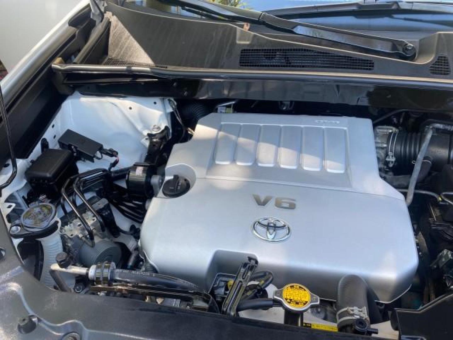 2013 Blizzard Pearl /Sand Beige Toyota Highlander Plus LOW MILES 42,200 1 OWNER (5TDZK3EH5DS) with an 3.5L DOHC 24-Valve VVT-i V6 Engine engine, Automatic transmission, located at 4701 North Dixie Hwy, Pompano Beach, FL, 33064, (954) 422-2889, 26.240938, -80.123474 - OUR WEBPAGE FLORIDACARS1.COM HAS OVER 100 PHOTOS AND FREE CARFAX LINK 2013 Toyota Highlander Plus 1 OWNER NEW $30,474 VIN: 5TDZK3EH5DS095210 4 Door Wagon/Sport Utility 3.5L V6 F DOHC 24V Gasoline Front Wheel Drive Features ABS Brakes Air Conditioning Alloy Wheels AM/FM Stereo Automatic Transmission - Photo#24