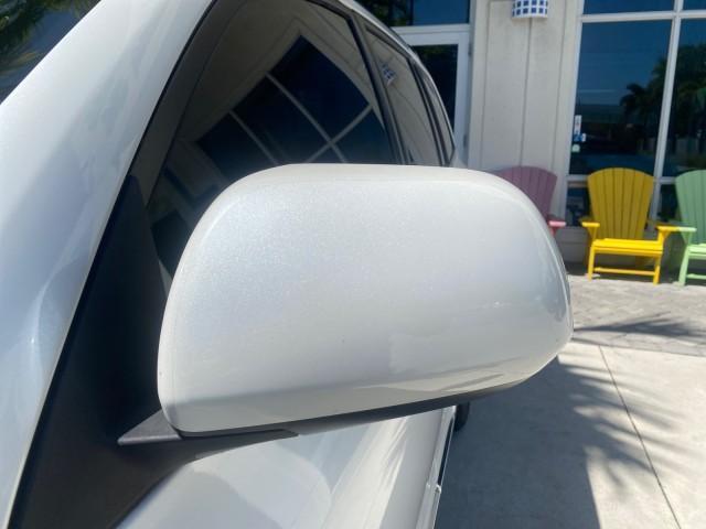 2013 Blizzard Pearl /Sand Beige Toyota Highlander Plus LOW MILES 42,200 1 OWNER (5TDZK3EH5DS) with an 3.5L DOHC 24-Valve VVT-i V6 Engine engine, Automatic transmission, located at 4701 North Dixie Hwy, Pompano Beach, FL, 33064, (954) 422-2889, 26.240938, -80.123474 - OUR WEBPAGE FLORIDACARS1.COM HAS OVER 100 PHOTOS AND FREE CARFAX LINK 2013 Toyota Highlander Plus 1 OWNER NEW $30,474 VIN: 5TDZK3EH5DS095210 4 Door Wagon/Sport Utility 3.5L V6 F DOHC 24V Gasoline Front Wheel Drive Features ABS Brakes Air Conditioning Alloy Wheels AM/FM Stereo Automatic Transmission - Photo#39