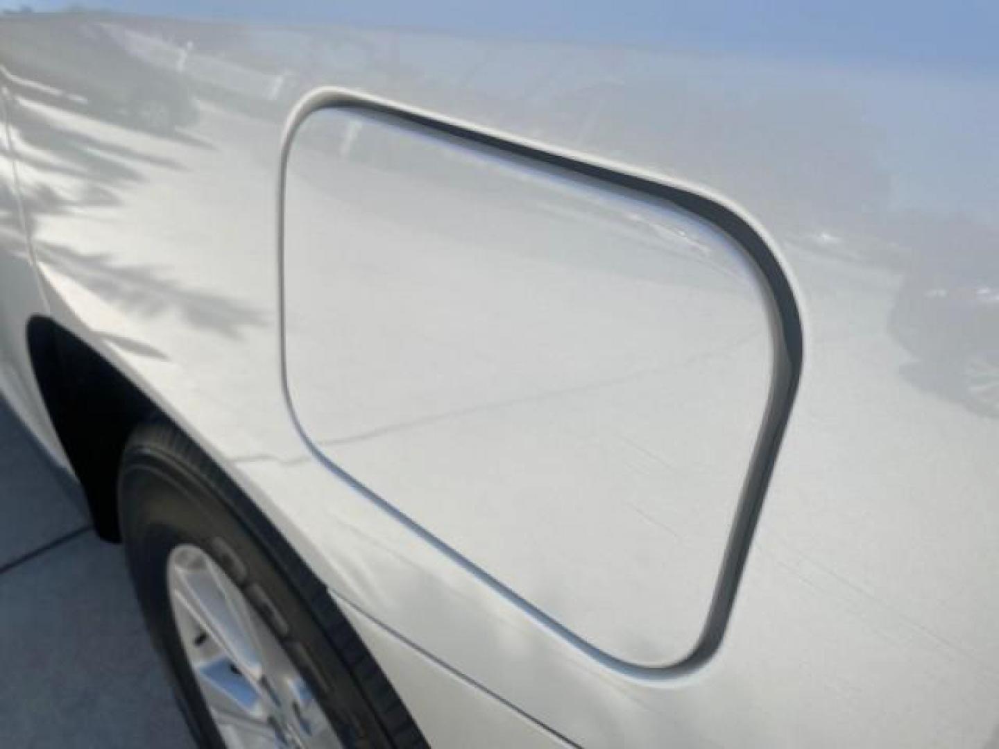 2013 Blizzard Pearl /Sand Beige Toyota Highlander Plus LOW MILES 42,200 1 OWNER (5TDZK3EH5DS) with an 3.5L DOHC 24-Valve VVT-i V6 Engine engine, Automatic transmission, located at 4701 North Dixie Hwy, Pompano Beach, FL, 33064, (954) 422-2889, 26.240938, -80.123474 - OUR WEBPAGE FLORIDACARS1.COM HAS OVER 100 PHOTOS AND FREE CARFAX LINK 2013 Toyota Highlander Plus 1 OWNER NEW $30,474 VIN: 5TDZK3EH5DS095210 4 Door Wagon/Sport Utility 3.5L V6 F DOHC 24V Gasoline Front Wheel Drive Features ABS Brakes Air Conditioning Alloy Wheels AM/FM Stereo Automatic Transmission - Photo#90