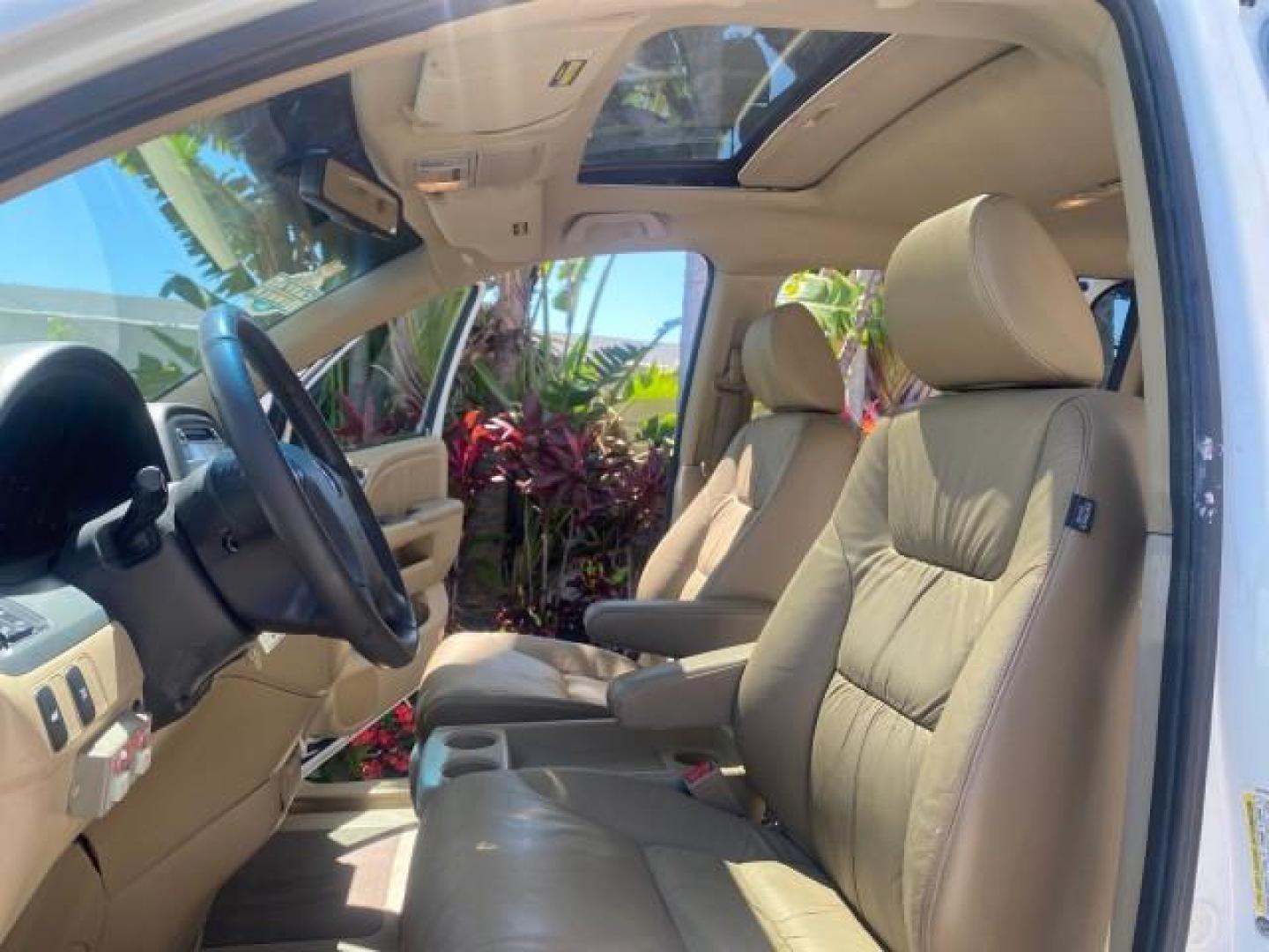 2010 Taffeta White /Ivory Honda Odyssey EX-L LOW MILES 58,506 1 OWNER BRAUN (5FNRL3H68AB) with an 3.5L SOHC MPFI 24-Valve i-VTEC V6 Engine engine, Automatic transmission, located at 4701 North Dixie Hwy, Pompano Beach, FL, 33064, (954) 422-2889, 26.240938, -80.123474 - OUR WEBPAGE FLORIDACARS1.COM HAS OVER 100 PHOTOS AND FREE CARFAX LINK 2010 HONDA ODYSSEY EX-L 1 OWNER BRAUN HANDICAP CONVERSION VAN NEW $33,544 VIN: 5FNRL3H68AB090445 5 F N R L 3 H 6 8 A B 0 9 0 4 4 5 VAN 3.5L V6 F SOHC 24V GASOLINE 25 MPG FRONT WHEEL DRIVE Features ABS Brakes Air Conditioning Alloy- Photo#10