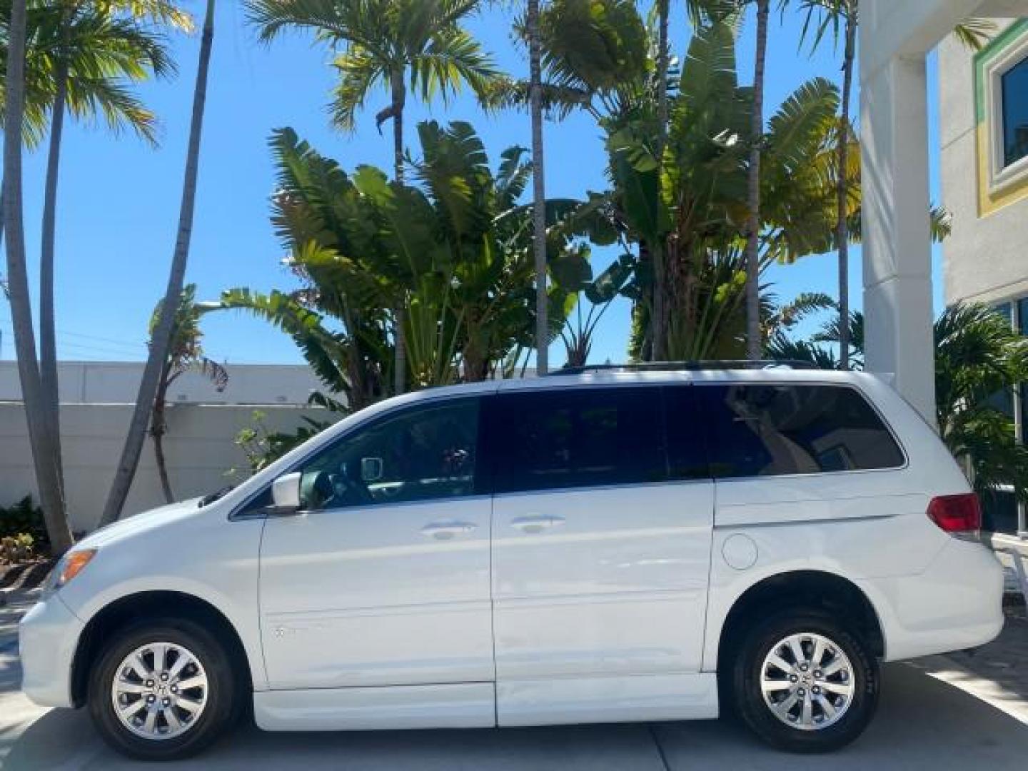 2010 Taffeta White /Ivory Honda Odyssey EX-L LOW MILES 58,506 1 OWNER BRAUN (5FNRL3H68AB) with an 3.5L SOHC MPFI 24-Valve i-VTEC V6 Engine engine, Automatic transmission, located at 4701 North Dixie Hwy, Pompano Beach, FL, 33064, (954) 422-2889, 26.240938, -80.123474 - OUR WEBPAGE FLORIDACARS1.COM HAS OVER 100 PHOTOS AND FREE CARFAX LINK 2010 HONDA ODYSSEY EX-L 1 OWNER BRAUN HANDICAP CONVERSION VAN NEW $33,544 VIN: 5FNRL3H68AB090445 5 F N R L 3 H 6 8 A B 0 9 0 4 4 5 VAN 3.5L V6 F SOHC 24V GASOLINE 25 MPG FRONT WHEEL DRIVE Features ABS Brakes Air Conditioning Alloy- Photo#30