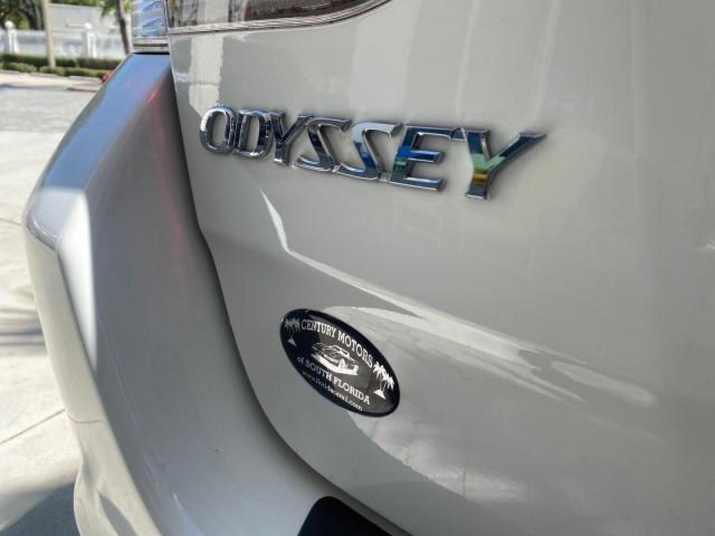 2010 Taffeta White /Ivory Honda Odyssey EX-L LOW MILES 58,506 1 OWNER BRAUN (5FNRL3H68AB) with an 3.5L SOHC MPFI 24-Valve i-VTEC V6 Engine engine, Automatic transmission, located at 4701 North Dixie Hwy, Pompano Beach, FL, 33064, (954) 422-2889, 26.240938, -80.123474 - OUR WEBPAGE FLORIDACARS1.COM HAS OVER 100 PHOTOS AND FREE CARFAX LINK 2010 HONDA ODYSSEY EX-L 1 OWNER BRAUN HANDICAP CONVERSION VAN NEW $33,544 VIN: 5FNRL3H68AB090445 5 F N R L 3 H 6 8 A B 0 9 0 4 4 5 VAN 3.5L V6 F SOHC 24V GASOLINE 25 MPG FRONT WHEEL DRIVE Features ABS Brakes Air Conditioning Alloy- Photo#98