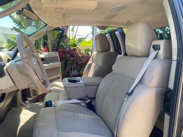 2006 Black /Tan Ford F-150 XLT LOW MILES 61,649 (1FTPX12596N) with an 5.4L 3v EFI V8 Engine engine, Automatic transmission, located at 4701 North Dixie Hwy, Pompano Beach, FL, 33064, (954) 422-2889, 26.240938, -80.123474 - OUR WEBPAGE FLORIDACARS1.COM HAS OVER 100 PHOTOS AND FREE CARFAX LINK 2006 FORD F-150 XLT 6.5 FT BED LOADED VERY HANDY FOR WORK VIN: 1FTPX12596NA02804 1 F T P X 1 2 5 9 6 N A 0 2 8 0 4 4 DOOR EXTENDED CAB PICKUP 5.4L V8 F SOHC GASOLINE 19 MPG REAR WHEEL DRIVE Features ABS Brakes Air Conditioning All - Photo#10