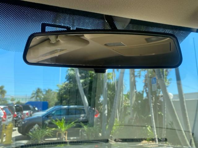 2006 Black /Tan Ford F-150 XLT LOW MILES 61,649 (1FTPX12596N) with an 5.4L 3v EFI V8 Engine engine, Automatic transmission, located at 4701 North Dixie Hwy, Pompano Beach, FL, 33064, (954) 422-2889, 26.240938, -80.123474 - OUR WEBPAGE FLORIDACARS1.COM HAS OVER 100 PHOTOS AND FREE CARFAX LINK 2006 FORD F-150 XLT 6.5 FT BED LOADED VERY HANDY FOR WORK VIN: 1FTPX12596NA02804 1 F T P X 1 2 5 9 6 N A 0 2 8 0 4 4 DOOR EXTENDED CAB PICKUP 5.4L V8 F SOHC GASOLINE 19 MPG REAR WHEEL DRIVE Features ABS Brakes Air Conditioning All - Photo#64