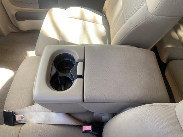 2006 Black /Tan Ford F-150 XLT LOW MILES 61,649 (1FTPX12596N) with an 5.4L 3v EFI V8 Engine engine, Automatic transmission, located at 4701 North Dixie Hwy, Pompano Beach, FL, 33064, (954) 422-2889, 26.240938, -80.123474 - OUR WEBPAGE FLORIDACARS1.COM HAS OVER 100 PHOTOS AND FREE CARFAX LINK 2006 FORD F-150 XLT 6.5 FT BED LOADED VERY HANDY FOR WORK VIN: 1FTPX12596NA02804 1 F T P X 1 2 5 9 6 N A 0 2 8 0 4 4 DOOR EXTENDED CAB PICKUP 5.4L V8 F SOHC GASOLINE 19 MPG REAR WHEEL DRIVE Features ABS Brakes Air Conditioning All - Photo#70