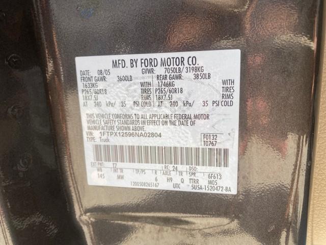 2006 Black /Tan Ford F-150 XLT LOW MILES 61,649 (1FTPX12596N) with an 5.4L 3v EFI V8 Engine engine, Automatic transmission, located at 4701 North Dixie Hwy, Pompano Beach, FL, 33064, (954) 422-2889, 26.240938, -80.123474 - OUR WEBPAGE FLORIDACARS1.COM HAS OVER 100 PHOTOS AND FREE CARFAX LINK 2006 FORD F-150 XLT 6.5 FT BED LOADED VERY HANDY FOR WORK VIN: 1FTPX12596NA02804 1 F T P X 1 2 5 9 6 N A 0 2 8 0 4 4 DOOR EXTENDED CAB PICKUP 5.4L V8 F SOHC GASOLINE 19 MPG REAR WHEEL DRIVE Features ABS Brakes Air Conditioning All - Photo#71