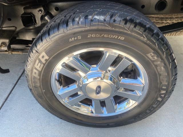 2006 Black /Tan Ford F-150 XLT LOW MILES 61,649 (1FTPX12596N) with an 5.4L 3v EFI V8 Engine engine, Automatic transmission, located at 4701 North Dixie Hwy, Pompano Beach, FL, 33064, (954) 422-2889, 26.240938, -80.123474 - OUR WEBPAGE FLORIDACARS1.COM HAS OVER 100 PHOTOS AND FREE CARFAX LINK 2006 FORD F-150 XLT 6.5 FT BED LOADED VERY HANDY FOR WORK VIN: 1FTPX12596NA02804 1 F T P X 1 2 5 9 6 N A 0 2 8 0 4 4 DOOR EXTENDED CAB PICKUP 5.4L V8 F SOHC GASOLINE 19 MPG REAR WHEEL DRIVE Features ABS Brakes Air Conditioning All - Photo#84