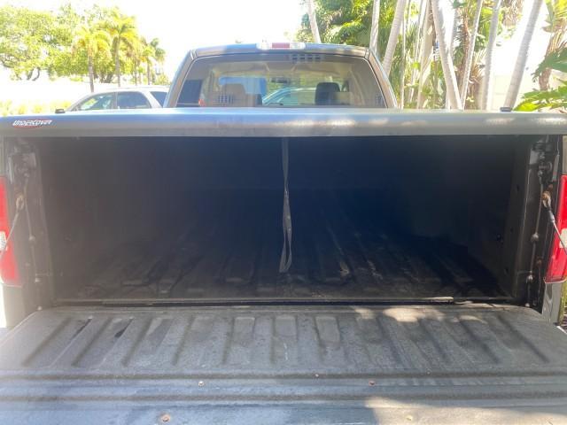 2006 Black /Tan Ford F-150 XLT LOW MILES 61,649 (1FTPX12596N) with an 5.4L 3v EFI V8 Engine engine, Automatic transmission, located at 4701 North Dixie Hwy, Pompano Beach, FL, 33064, (954) 422-2889, 26.240938, -80.123474 - OUR WEBPAGE FLORIDACARS1.COM HAS OVER 100 PHOTOS AND FREE CARFAX LINK 2006 FORD F-150 XLT 6.5 FT BED LOADED VERY HANDY FOR WORK VIN: 1FTPX12596NA02804 1 F T P X 1 2 5 9 6 N A 0 2 8 0 4 4 DOOR EXTENDED CAB PICKUP 5.4L V8 F SOHC GASOLINE 19 MPG REAR WHEEL DRIVE Features ABS Brakes Air Conditioning All - Photo#90