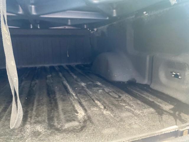 2006 Black /Tan Ford F-150 XLT LOW MILES 61,649 (1FTPX12596N) with an 5.4L 3v EFI V8 Engine engine, Automatic transmission, located at 4701 North Dixie Hwy, Pompano Beach, FL, 33064, (954) 422-2889, 26.240938, -80.123474 - OUR WEBPAGE FLORIDACARS1.COM HAS OVER 100 PHOTOS AND FREE CARFAX LINK 2006 FORD F-150 XLT 6.5 FT BED LOADED VERY HANDY FOR WORK VIN: 1FTPX12596NA02804 1 F T P X 1 2 5 9 6 N A 0 2 8 0 4 4 DOOR EXTENDED CAB PICKUP 5.4L V8 F SOHC GASOLINE 19 MPG REAR WHEEL DRIVE Features ABS Brakes Air Conditioning All - Photo#92