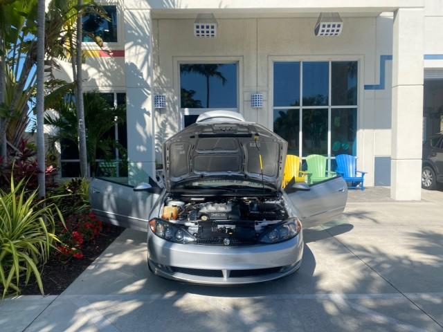 1999 Silver Frost Metallic /Greystone Mercury Cougar 3DR HATCH LOW MILES 28,846 (1ZWFT61L0X5) with an 2.5L DOHC SEFI 24-Valve V6 Duratec Engine engine, Automatic transmission, located at 4701 North Dixie Hwy, Pompano Beach, FL, 33064, (954) 422-2889, 26.240938, -80.123474 - OUR WEBPAGE FLORIDACARS1.COM HAS OVER 100 PHOTOS AND FREE CARFAX LINK 1999 MERCURY COUGAR VIN: 1ZWFT61L0X5611052 1 Z W F T 6 1 L 0 X 5 6 1 1 0 5 2 HATCHBACK 2 DR 2.5L V6 F DOHC 24V GASOLINE 30 MPG FRONT WHEEL DRIVE Features Air Conditioning Alloy Wheels AM/FM Stereo Automatic Transmission Cassette P - Photo#16