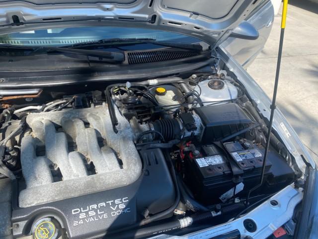 1999 Silver Frost Metallic /Greystone Mercury Cougar 3DR HATCH LOW MILES 28,846 (1ZWFT61L0X5) with an 2.5L DOHC SEFI 24-Valve V6 Duratec Engine engine, Automatic transmission, located at 4701 North Dixie Hwy, Pompano Beach, FL, 33064, (954) 422-2889, 26.240938, -80.123474 - OUR WEBPAGE FLORIDACARS1.COM HAS OVER 100 PHOTOS AND FREE CARFAX LINK 1999 MERCURY COUGAR VIN: 1ZWFT61L0X5611052 1 Z W F T 6 1 L 0 X 5 6 1 1 0 5 2 HATCHBACK 2 DR 2.5L V6 F DOHC 24V GASOLINE 30 MPG FRONT WHEEL DRIVE Features Air Conditioning Alloy Wheels AM/FM Stereo Automatic Transmission Cassette P - Photo#25