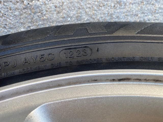 1999 Silver Frost Metallic /Greystone Mercury Cougar 3DR HATCH LOW MILES 28,846 (1ZWFT61L0X5) with an 2.5L DOHC SEFI 24-Valve V6 Duratec Engine engine, Automatic transmission, located at 4701 North Dixie Hwy, Pompano Beach, FL, 33064, (954) 422-2889, 26.240938, -80.123474 - OUR WEBPAGE FLORIDACARS1.COM HAS OVER 100 PHOTOS AND FREE CARFAX LINK 1999 MERCURY COUGAR VIN: 1ZWFT61L0X5611052 1 Z W F T 6 1 L 0 X 5 6 1 1 0 5 2 HATCHBACK 2 DR 2.5L V6 F DOHC 24V GASOLINE 30 MPG FRONT WHEEL DRIVE Features Air Conditioning Alloy Wheels AM/FM Stereo Automatic Transmission Cassette P - Photo#36