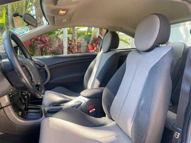 1999 Silver Frost Metallic /Greystone Mercury Cougar 3DR HATCH LOW MILES 28,846 (1ZWFT61L0X5) with an 2.5L DOHC SEFI 24-Valve V6 Duratec Engine engine, Automatic transmission, located at 4701 North Dixie Hwy, Pompano Beach, FL, 33064, (954) 422-2889, 26.240938, -80.123474 - OUR WEBPAGE FLORIDACARS1.COM HAS OVER 100 PHOTOS AND FREE CARFAX LINK 1999 MERCURY COUGAR VIN: 1ZWFT61L0X5611052 1 Z W F T 6 1 L 0 X 5 6 1 1 0 5 2 HATCHBACK 2 DR 2.5L V6 F DOHC 24V GASOLINE 30 MPG FRONT WHEEL DRIVE Features Air Conditioning Alloy Wheels AM/FM Stereo Automatic Transmission Cassette P - Photo#43