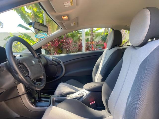 1999 Silver Frost Metallic /Greystone Mercury Cougar 3DR HATCH LOW MILES 28,846 (1ZWFT61L0X5) with an 2.5L DOHC SEFI 24-Valve V6 Duratec Engine engine, Automatic transmission, located at 4701 North Dixie Hwy, Pompano Beach, FL, 33064, (954) 422-2889, 26.240938, -80.123474 - OUR WEBPAGE FLORIDACARS1.COM HAS OVER 100 PHOTOS AND FREE CARFAX LINK 1999 MERCURY COUGAR VIN: 1ZWFT61L0X5611052 1 Z W F T 6 1 L 0 X 5 6 1 1 0 5 2 HATCHBACK 2 DR 2.5L V6 F DOHC 24V GASOLINE 30 MPG FRONT WHEEL DRIVE Features Air Conditioning Alloy Wheels AM/FM Stereo Automatic Transmission Cassette P - Photo#45