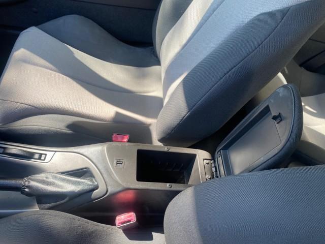 1999 Silver Frost Metallic /Greystone Mercury Cougar 3DR HATCH LOW MILES 28,846 (1ZWFT61L0X5) with an 2.5L DOHC SEFI 24-Valve V6 Duratec Engine engine, Automatic transmission, located at 4701 North Dixie Hwy, Pompano Beach, FL, 33064, (954) 422-2889, 26.240938, -80.123474 - OUR WEBPAGE FLORIDACARS1.COM HAS OVER 100 PHOTOS AND FREE CARFAX LINK 1999 MERCURY COUGAR VIN: 1ZWFT61L0X5611052 1 Z W F T 6 1 L 0 X 5 6 1 1 0 5 2 HATCHBACK 2 DR 2.5L V6 F DOHC 24V GASOLINE 30 MPG FRONT WHEEL DRIVE Features Air Conditioning Alloy Wheels AM/FM Stereo Automatic Transmission Cassette P - Photo#62