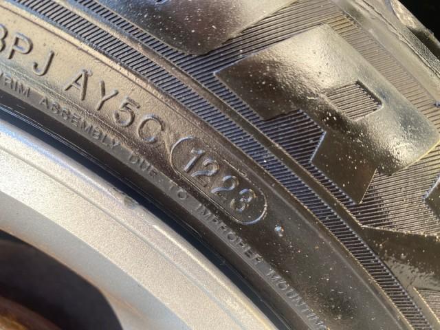 1999 Silver Frost Metallic /Greystone Mercury Cougar 3DR HATCH LOW MILES 28,846 (1ZWFT61L0X5) with an 2.5L DOHC SEFI 24-Valve V6 Duratec Engine engine, Automatic transmission, located at 4701 North Dixie Hwy, Pompano Beach, FL, 33064, (954) 422-2889, 26.240938, -80.123474 - OUR WEBPAGE FLORIDACARS1.COM HAS OVER 100 PHOTOS AND FREE CARFAX LINK 1999 MERCURY COUGAR VIN: 1ZWFT61L0X5611052 1 Z W F T 6 1 L 0 X 5 6 1 1 0 5 2 HATCHBACK 2 DR 2.5L V6 F DOHC 24V GASOLINE 30 MPG FRONT WHEEL DRIVE Features Air Conditioning Alloy Wheels AM/FM Stereo Automatic Transmission Cassette P - Photo#78