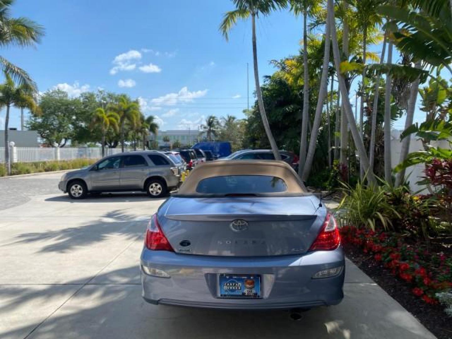 2007 Cosmic Blue Metallic /Ivory Toyota Camry Solara SLE LOW MILES 60,485 1 OWNER FL (4T1FA38P57U) with an 3.3L DOHC SMPI VVT-i 24-Valve V6 Engine engine, Automatic transmission, located at 4701 North Dixie Hwy, Pompano Beach, FL, 33064, (954) 422-2889, 26.240938, -80.123474 - OUR WEBPAGE FLORIDACARS1.COM HAS OVER 100 PHOTOS AND FREE CARFAX LINK 2007 Toyota Camry Solara SLE V6 1 OWNER FL Convertible 3.3L V6 F DOHC 24V Gasoline Front Wheel Drive Features ABS Brakes Air Conditioning Alloy Wheels AM/FM Stereo Automatic Transmission Auxiliary Audio Input Bluetooth Technology - Photo#6