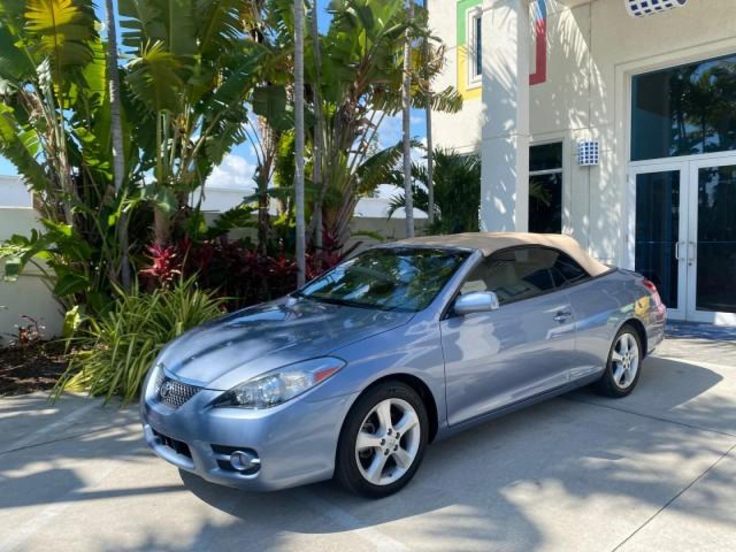 2007 Cosmic Blue Metallic /Ivory Toyota Camry Solara SLE LOW MILES 60,485 1 OWNER FL (4T1FA38P57U) with an 3.3L DOHC SMPI VVT-i 24-Valve V6 Engine engine, Automatic transmission, located at 4701 North Dixie Hwy, Pompano Beach, FL, 33064, (954) 422-2889, 26.240938, -80.123474 - OUR WEBPAGE FLORIDACARS1.COM HAS OVER 100 PHOTOS AND FREE CARFAX LINK 2007 Toyota Camry Solara SLE V6 1 OWNER FL Convertible 3.3L V6 F DOHC 24V Gasoline Front Wheel Drive Features ABS Brakes Air Conditioning Alloy Wheels AM/FM Stereo Automatic Transmission Auxiliary Audio Input Bluetooth Technology - Photo#30