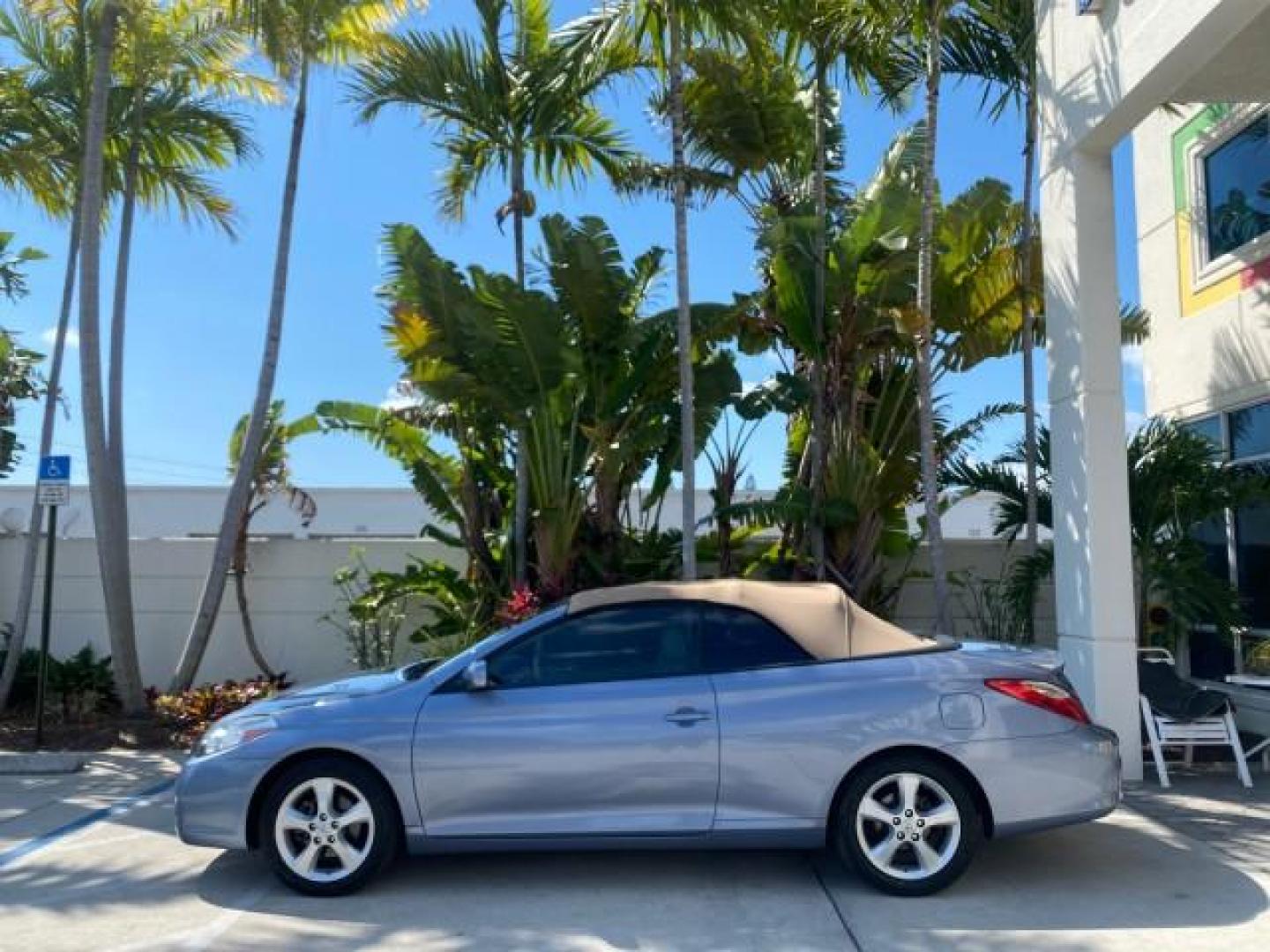 2007 Cosmic Blue Metallic /Ivory Toyota Camry Solara SLE LOW MILES 60,485 1 OWNER FL (4T1FA38P57U) with an 3.3L DOHC SMPI VVT-i 24-Valve V6 Engine engine, Automatic transmission, located at 4701 North Dixie Hwy, Pompano Beach, FL, 33064, (954) 422-2889, 26.240938, -80.123474 - OUR WEBPAGE FLORIDACARS1.COM HAS OVER 100 PHOTOS AND FREE CARFAX LINK 2007 Toyota Camry Solara SLE V6 1 OWNER FL Convertible 3.3L V6 F DOHC 24V Gasoline Front Wheel Drive Features ABS Brakes Air Conditioning Alloy Wheels AM/FM Stereo Automatic Transmission Auxiliary Audio Input Bluetooth Technology - Photo#34