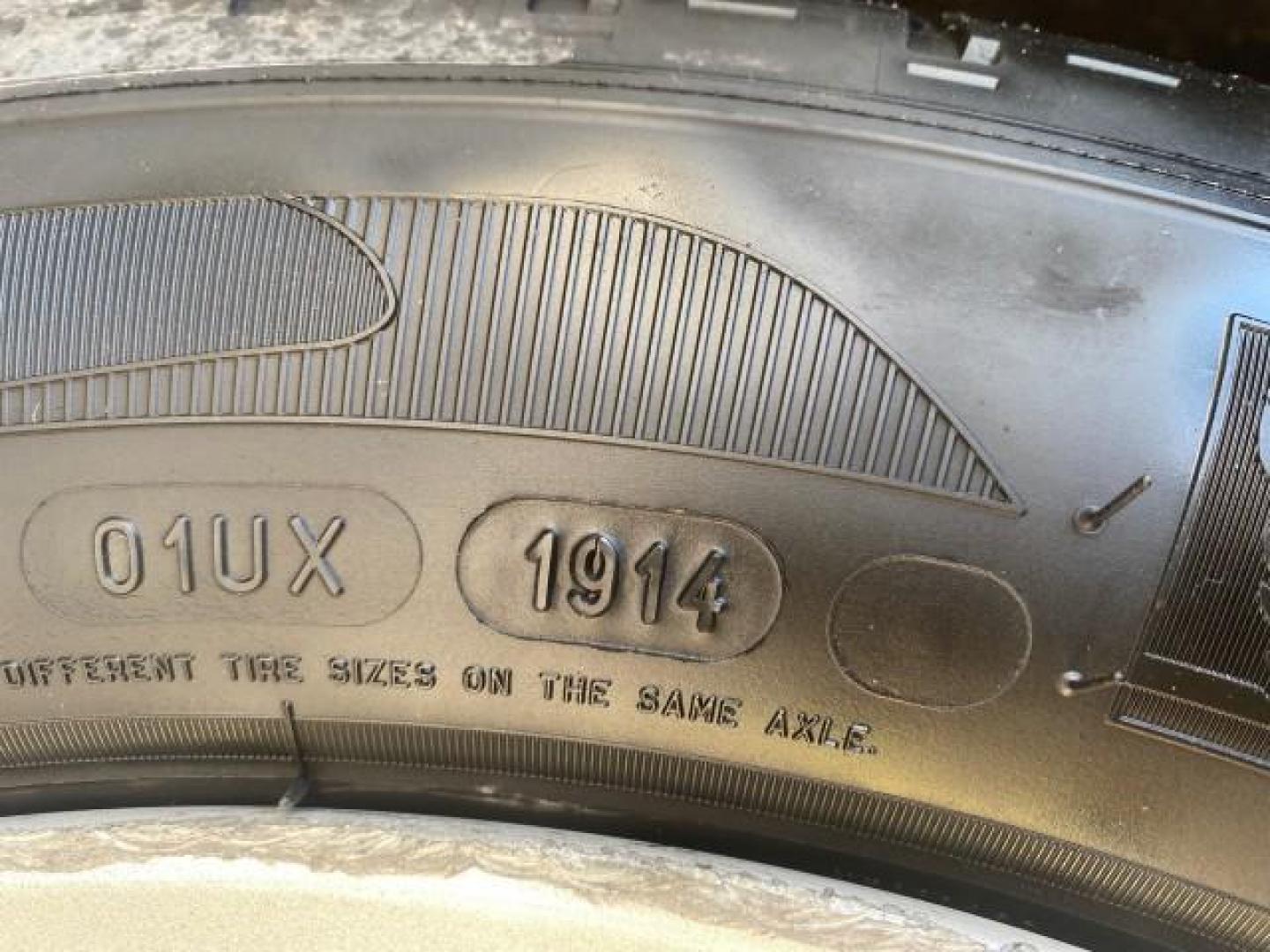 2007 Cosmic Blue Metallic /Ivory Toyota Camry Solara SLE LOW MILES 60,485 1 OWNER FL (4T1FA38P57U) with an 3.3L DOHC SMPI VVT-i 24-Valve V6 Engine engine, Automatic transmission, located at 4701 North Dixie Hwy, Pompano Beach, FL, 33064, (954) 422-2889, 26.240938, -80.123474 - OUR WEBPAGE FLORIDACARS1.COM HAS OVER 100 PHOTOS AND FREE CARFAX LINK 2007 Toyota Camry Solara SLE V6 1 OWNER FL Convertible 3.3L V6 F DOHC 24V Gasoline Front Wheel Drive Features ABS Brakes Air Conditioning Alloy Wheels AM/FM Stereo Automatic Transmission Auxiliary Audio Input Bluetooth Technology - Photo#96