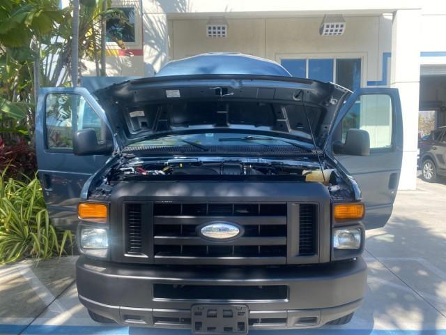 2014 Steel Blue Metallic /Medium Flint Ford Econoline E 350 HI TOP HANDICAP VAN LOW MILES 34,875 1 OWNER (1FTSS3ELXED) with an 5.4L EFI V8 FFV Capable Engine engine, Automatic transmission, located at 4701 North Dixie Hwy, Pompano Beach, FL, 33064, (954) 422-2889, 26.240938, -80.123474 - OUR WEBPAGE FLORIDACARS1.COM HAS OVER 100 PHOTOS AND FREE CARFAX LINK 2014 FORD E-SERIES E-350 SD VIN: 1FTSS3ELXEDA55644 1 F T S S 3 E L X E D A 5 5 6 4 4 VAN 5.4L V8 F SOHC 16V GASOLINE 16 MPG REAR WHEEL DRIVE Features ABS Brakes Air Conditioning Alloy Wheels AM/FM Stereo Automatic Transmission Cru - Photo#17